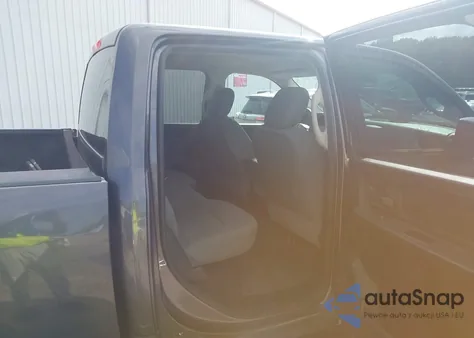 2018 Ram 1500 Express 4X2 5'7 Box z USA, uszkodzony, nr VIN 1C6RR6KG5JS304786